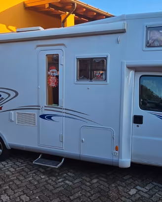 Camper mansardato Frankia 700 gran garage