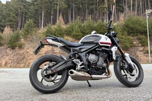 Triumph trident 660