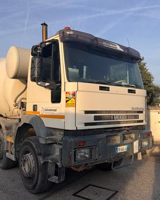 Iveco Trakker 410E42 betoniera Cifa