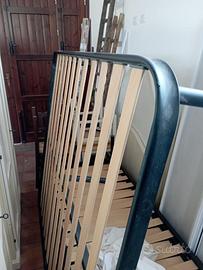 1 letto matrimoniale e 2 letti singoli