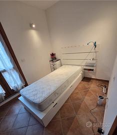 letto singolo con cassettiera ikea