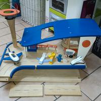 Aeroporto in legno Plan Toys.