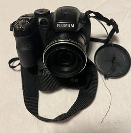 FOTOCAMERA FUJIFILM FinePix S1600 - Nero