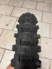 Gomma pirelli posteriore da sabbia