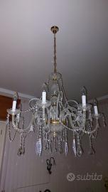 Lampadario in vetro e cristallo