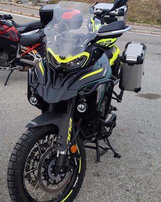 Benelli Trk 702x + Tris Valigie + Accessori