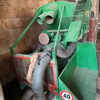 MACCHINA PER RACCOGLIERE LE OLIVE MARCA FACMA USAT