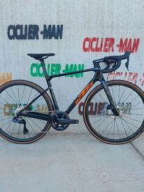 KTM REVALATOR MASTER  2025