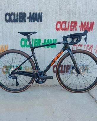KTM REVALATOR MASTER  2025