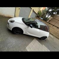 Opel adam Glam 70 cv
