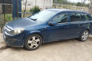 Opel Astra h modello cosmo 