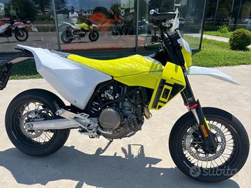 HUSQVARNA 701 Supermoto Abs Depotenziata A2
