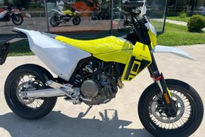 HUSQVARNA 701 Supermoto Abs Depotenziata A2