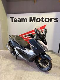 Honda Forza 300