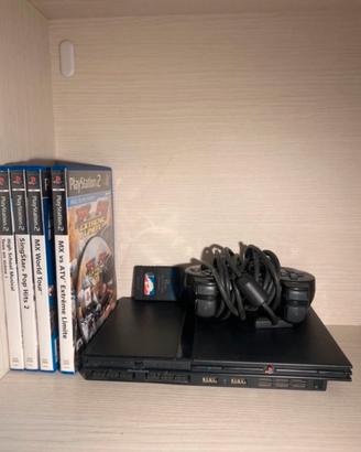 PlayStation 2 + 5 videogiochi
