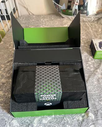 Xbox serie X 1tb-SSD +controller purple come nuova