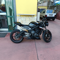 Street triple RS 765