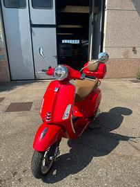 Vespa primavera 125