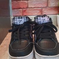  Scarpe con rotelle automatiche