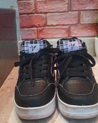  Scarpe con rotelle automatiche