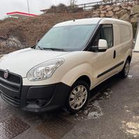 Fiat Doblò 1.4 T-Jet Natural Power Metano - 2012