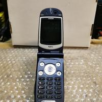 NEC e606 telefonino a conchiglia