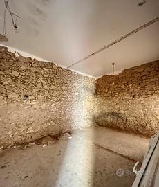 Casa indipendente da ristrutturare