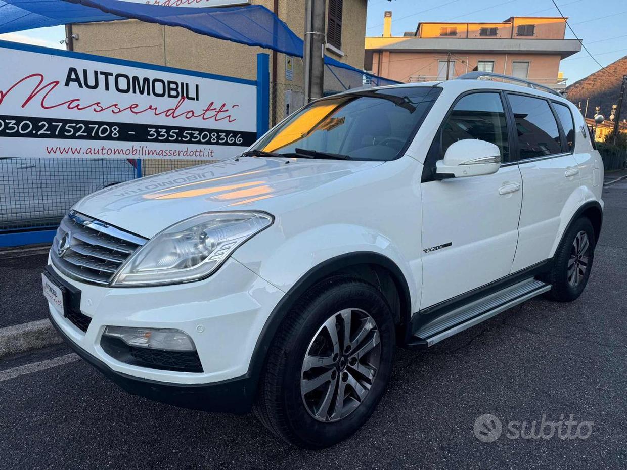 SSANGYONG Rexton W