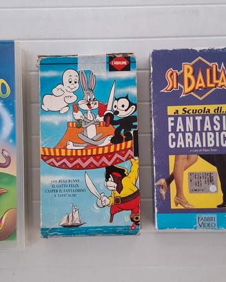 4 Videocassette VHS VINTAGE