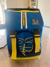 Zaino e 2 astucci  invicta