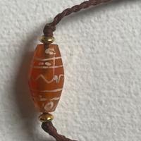 Collana perla carnelia e 18 kt