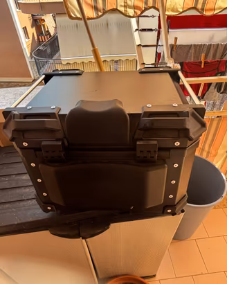 Bauletto moto tipo BMW GS – capiente e resistente