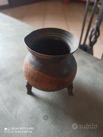 Piccolo paiolo o braciere in rame