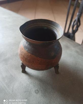 Piccolo paiolo o braciere in rame