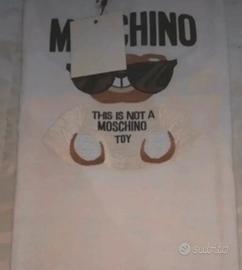 T shirt Moschino XL nuova farfetch