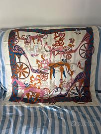 Foulard in seta Salvatore Ferragamo