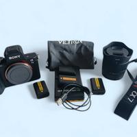 Sony A7II + Viltrox 20mm f/2.8 + 5 batterie