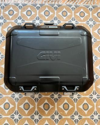 Bauletto Givi da 46 litri modello GV DLM46B