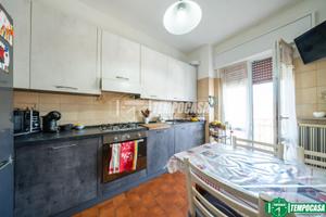 TRILOCALE CON TERRAZZO BOX E CANTINA