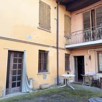 CASA DI CORTE A VEROLANUOVA