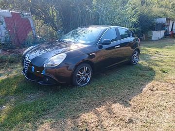 alfa romeo giulietta 1.6 105cv jtdm anno 2013