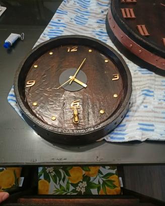 Orologi in legno di botte