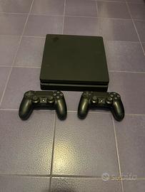 Ps4 Slim 500GB + 2 controller  + 13 Giochi