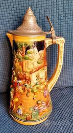boccale birra in ceramica istoriato a rilievo h.34
