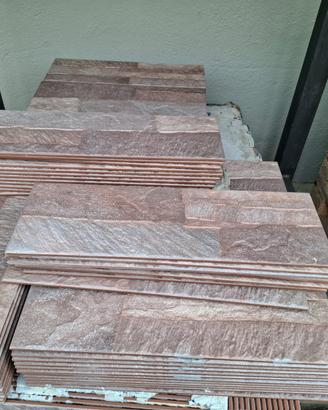 stock piastrelle gres