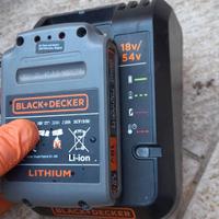 Smerigliatrice a batteria e tagliasiepe/forbice