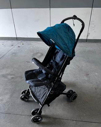 Passeggino leggero e compatto