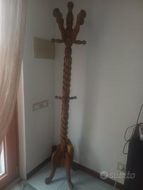 appendiabiti in legno e ventilatore 3 in 1