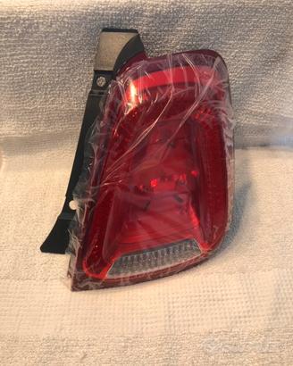 Fanale posteriore DX originale fiat 500 nuovo
