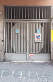Posto auto/moto in garage